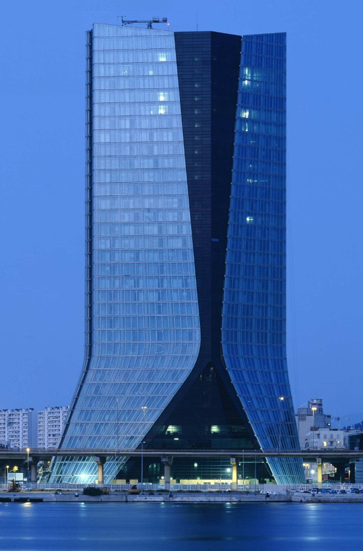 CMA-CGM Tower - 147 m